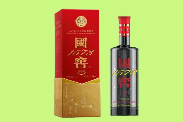瓯海区回收国窖1573.jpg